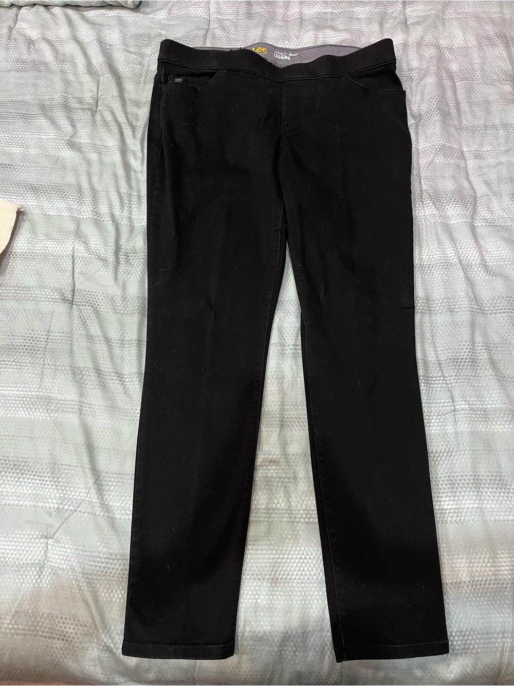 Lee Women’s Black Slim Straight Chinos